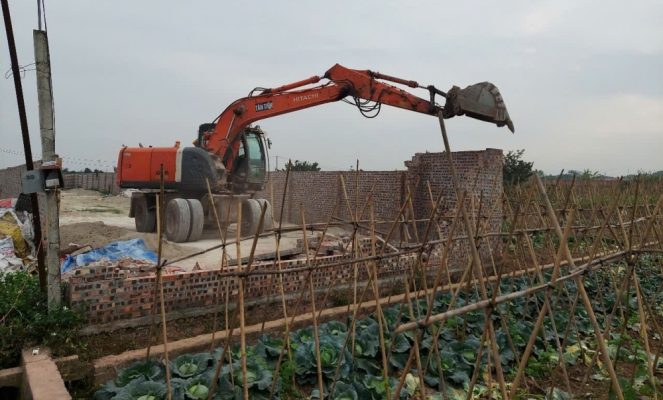 cưỡng chế phá dỡ